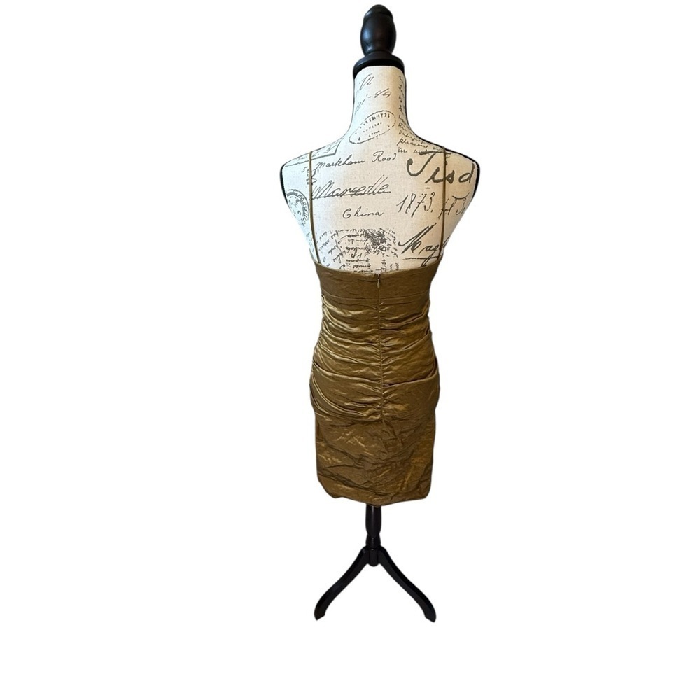 Chic Gold Midi Dress - Picture 8 of 8